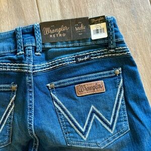 Wrangler Retro Sadie Low Rise Boot Cut Size 7/8